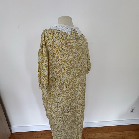 Dress - Picture 4 of 4